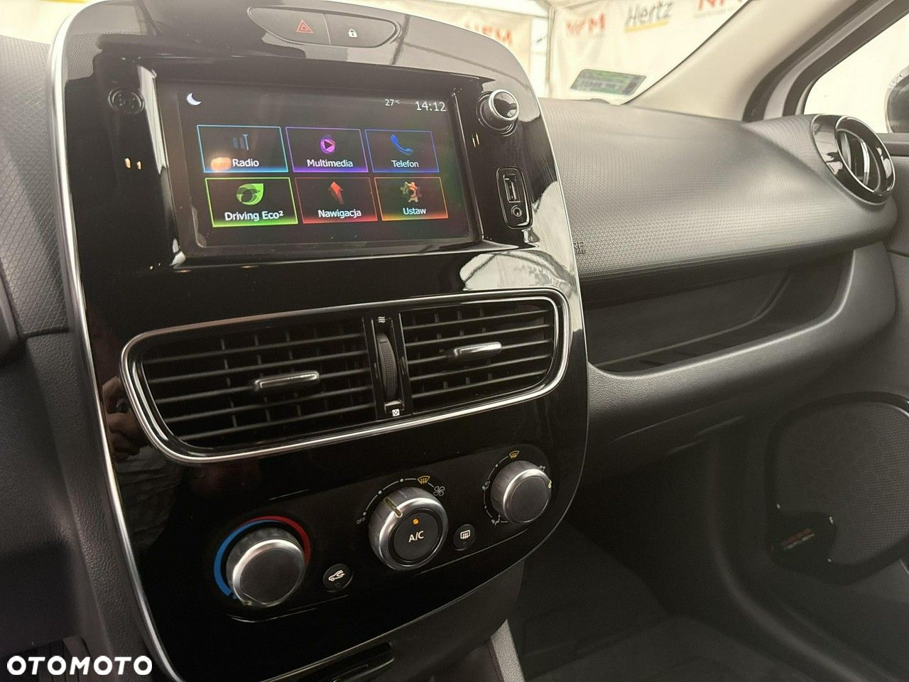 Renault Clio - 26