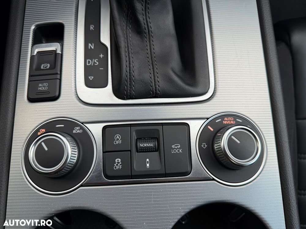 VOLKSWAGEN Touareg 2016 — imagine 16