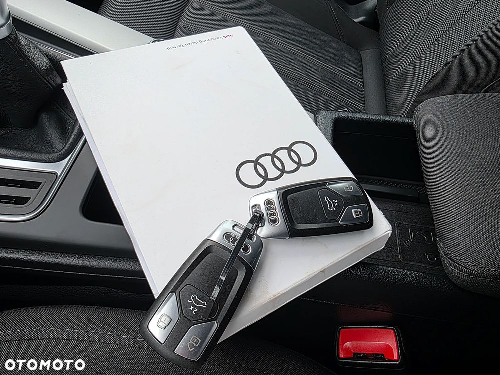 Audi A4 Avant 2.0 TDI - 28