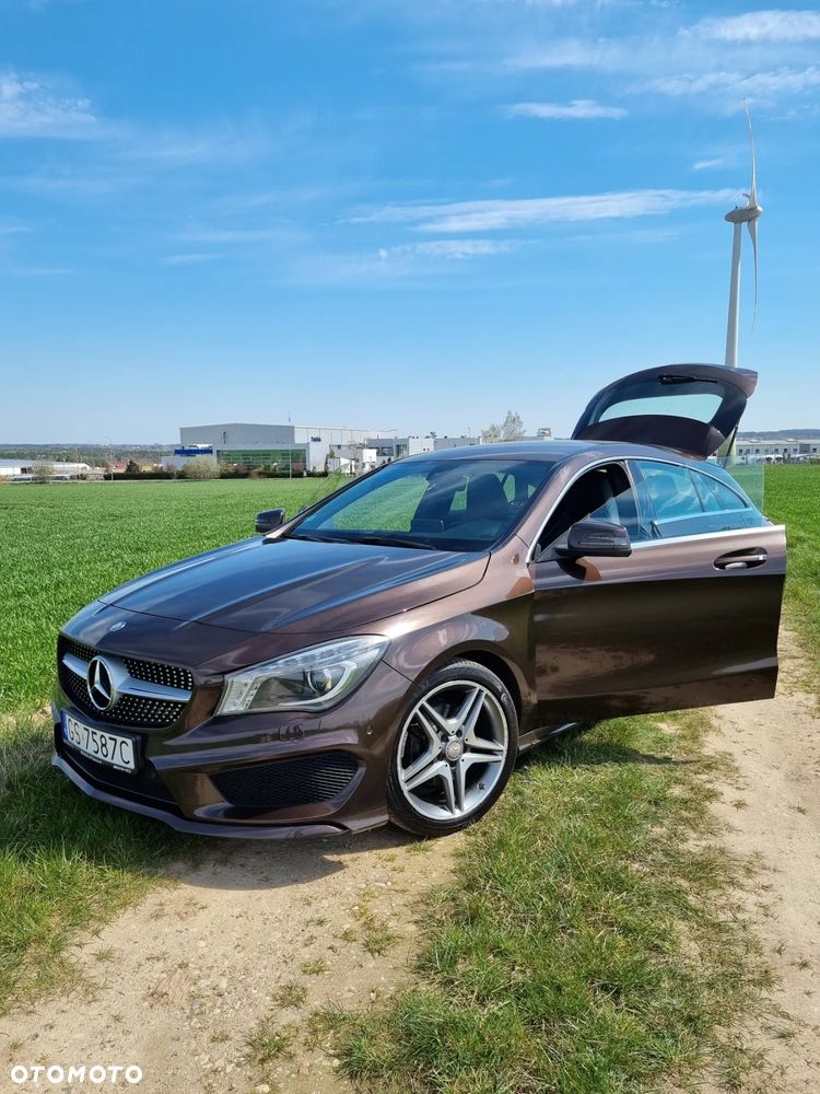 Mercedes-Benz CLA 180 AMG Line - 8