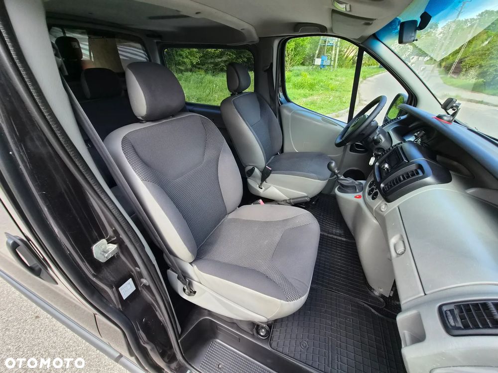 Opel Vivaro - 24