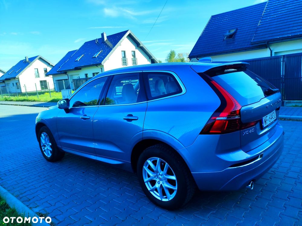 Volvo XC 60 B4 D AWD Momentum Pro - 4