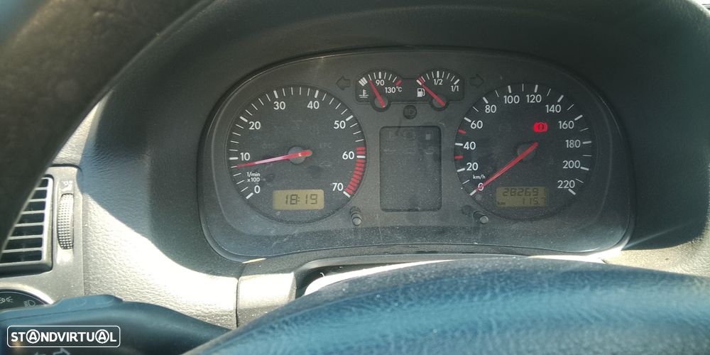 VW Golf - 9