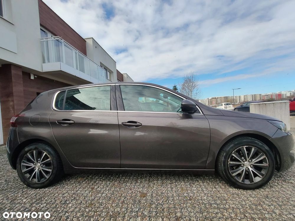 Peugeot 308 125 THP Allure - 4