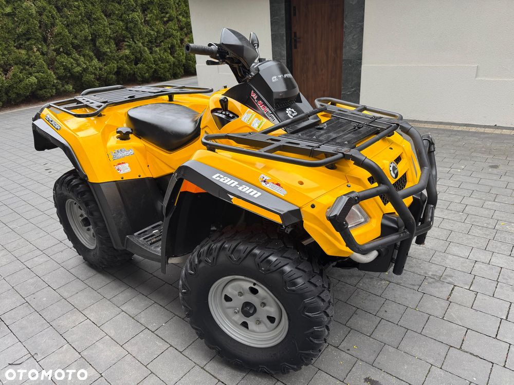 Can-Am Outlander - 2