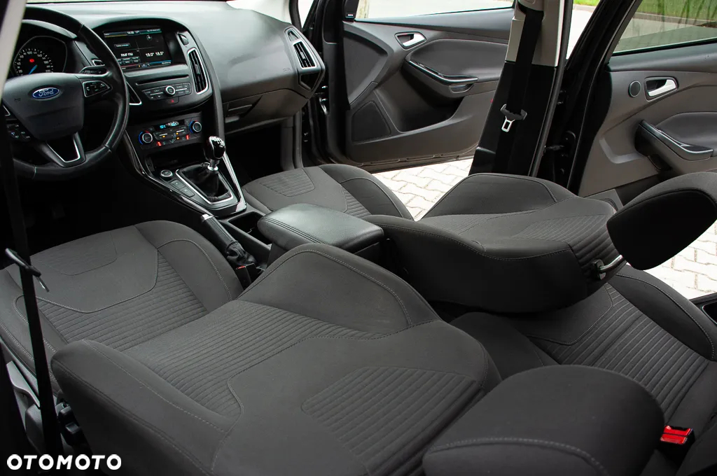 Ford Focus - 13