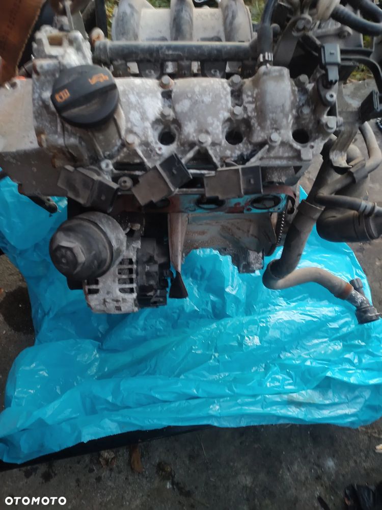 Skoda VW Silnik 1.2 CHFA CHF Kompletny Mały przebieg - 2