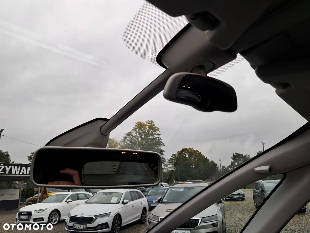 Citroën C4 SpaceTourer 1.2 PureTech Origins S&S - 28