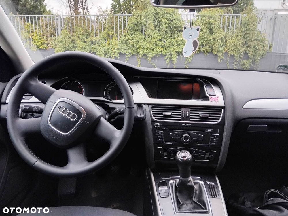 Audi A4 Avant - 2