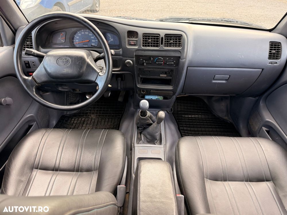 Toyota Hilux - 7