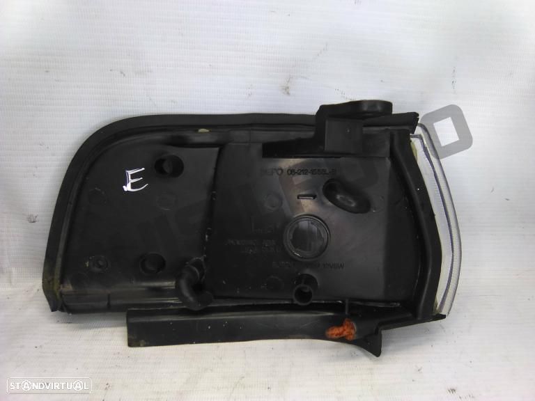 Ótica / Farol De Presença Esquerdo  Toyota Corolla Vi (e90) [19 - 2