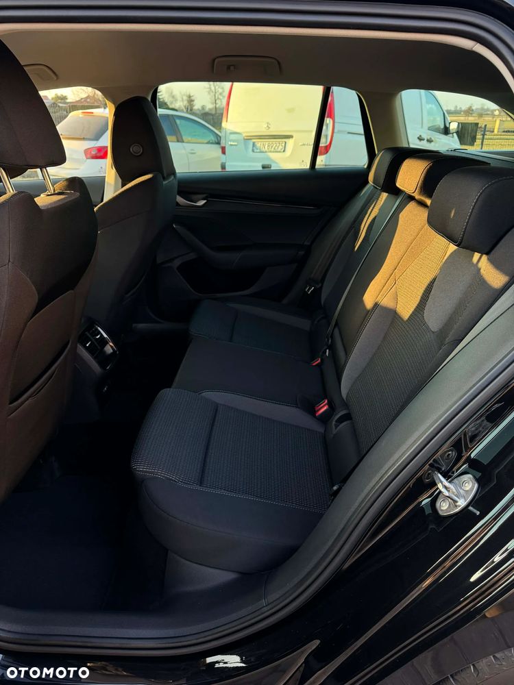 Skoda Octavia 1.5 TSI e-TEC DSG Style - 12