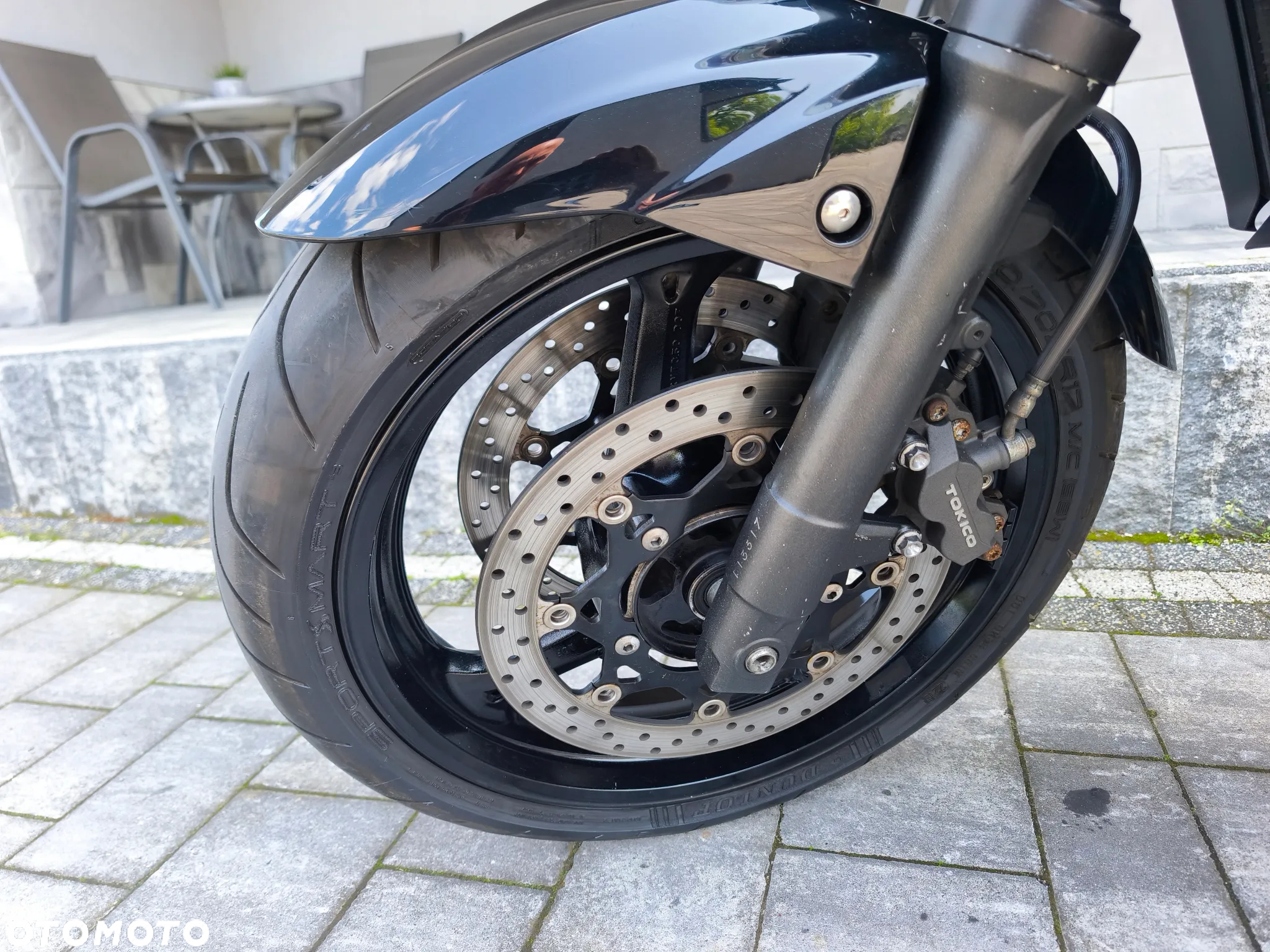Suzuki GSR - 18