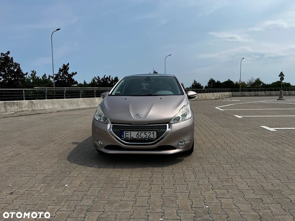 Peugeot 208 1.4 VTi Allure - 8