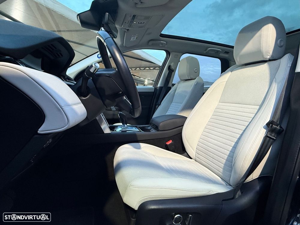 Land Rover Discovery Sport - 16