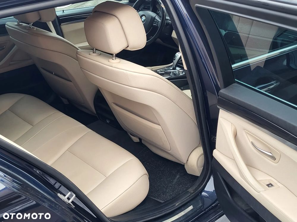 BMW Seria 5 520d xDrive Luxury Line - 13