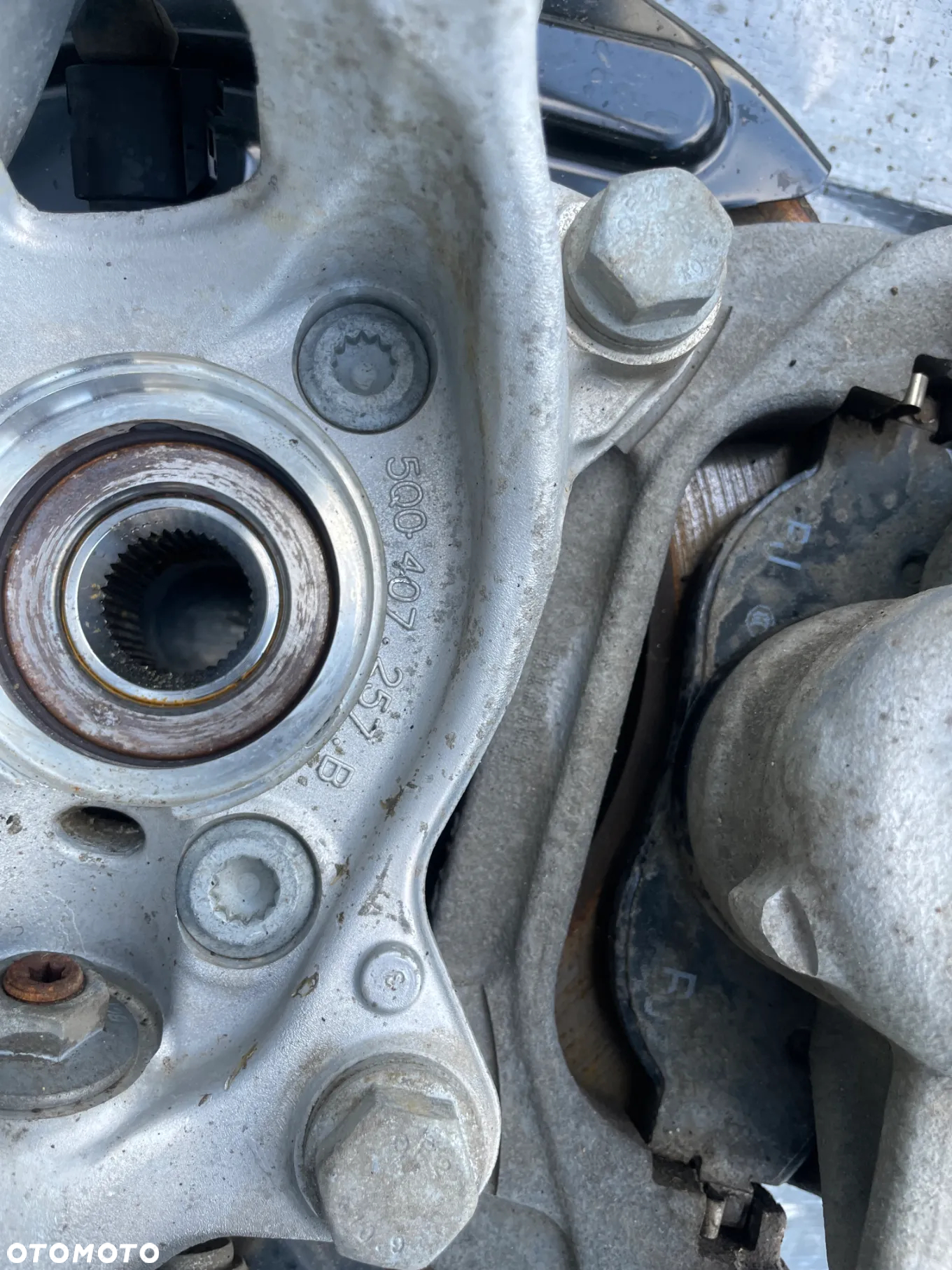 SKODA KODIAQ TIGUAN ALLSPASE 23 ROK 5q0407258b 5q0407257b Zawiesznie przód mcpherson zwrotnica prawy lewy przódwrotnica prawy lewy przód - 4