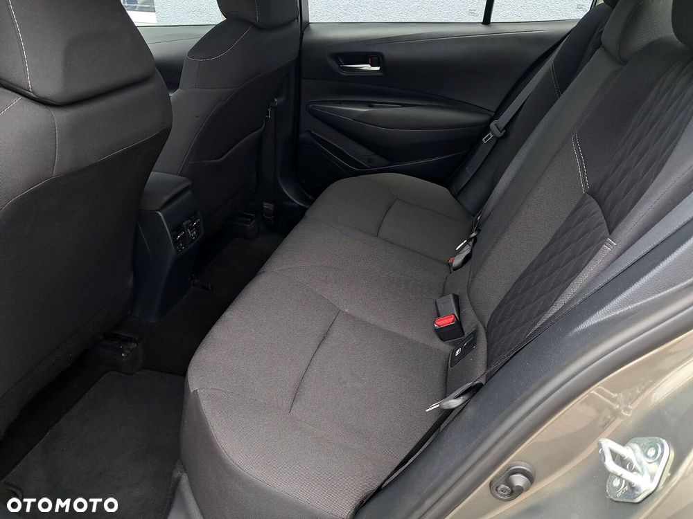 Toyota Corolla - 12