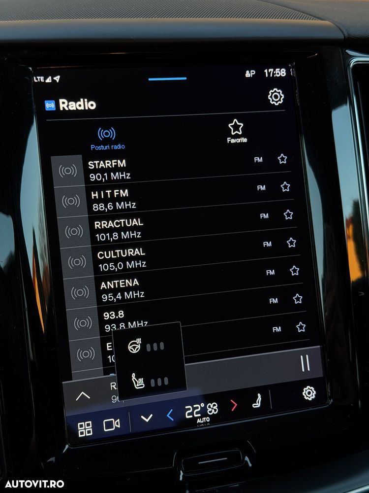 Volvo XC 60 B4 MHEV AWD Momentum Pro - 16