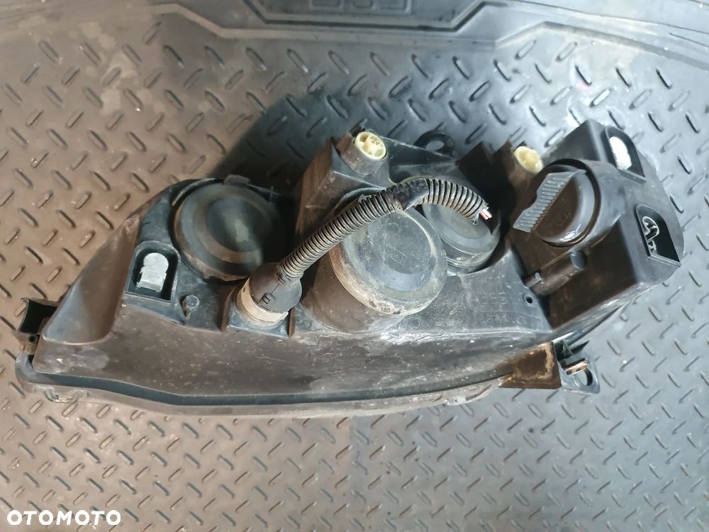Fiat Punto II FL 03-04 Reflektor przedni lampa przednia PRAWA - 3