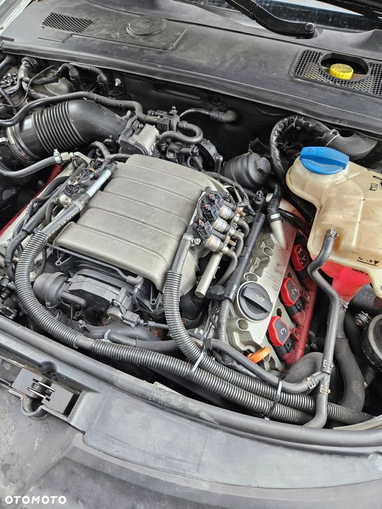 Audi A6 Avant 2.4 - 9
