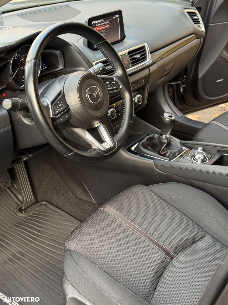 Mazda 3 G120 Revolution - 25