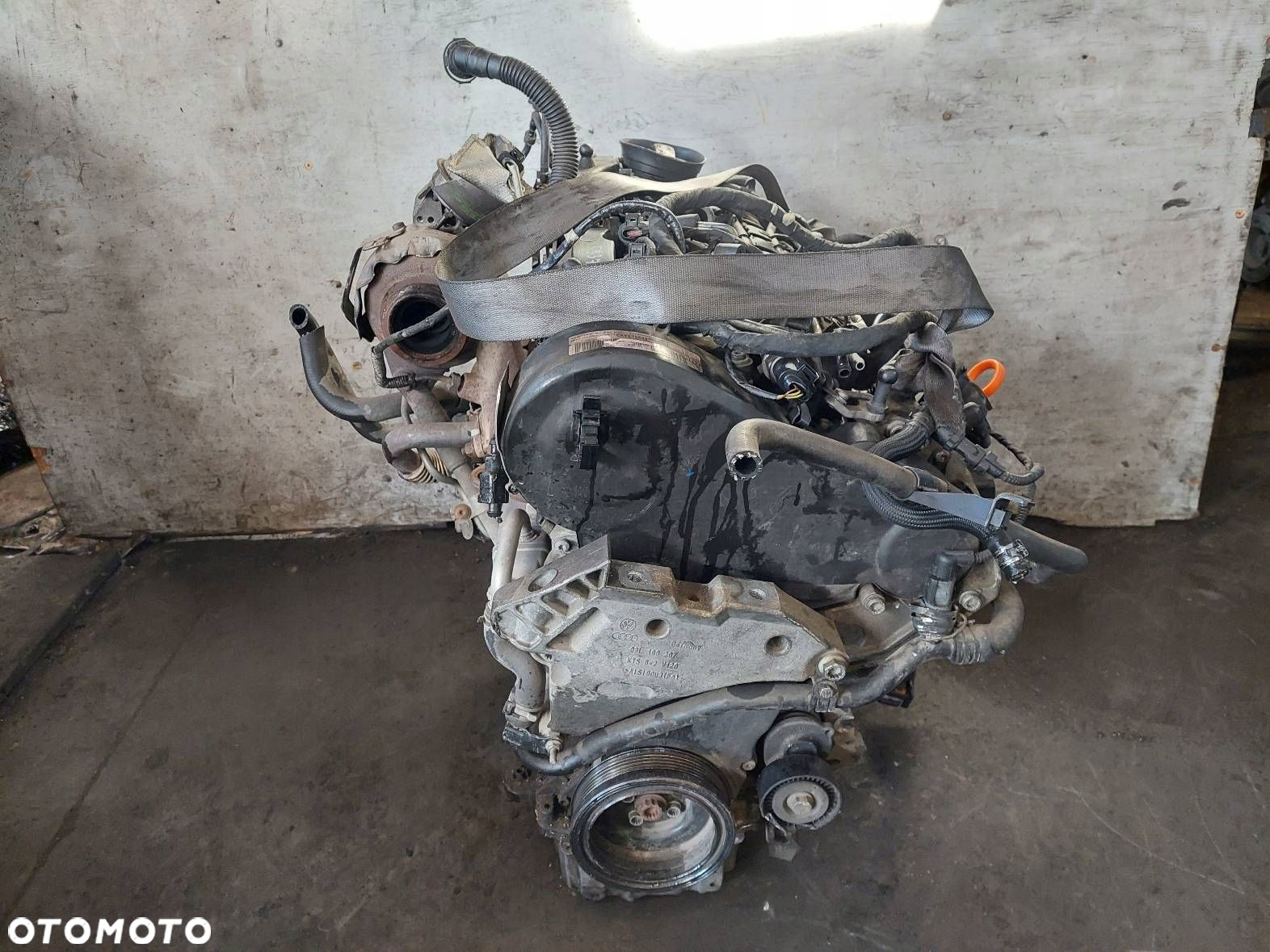 SILNIK DIESEL  VOLKSWAGEN GOLF VI CAYB CAYE 03L130755E - 3