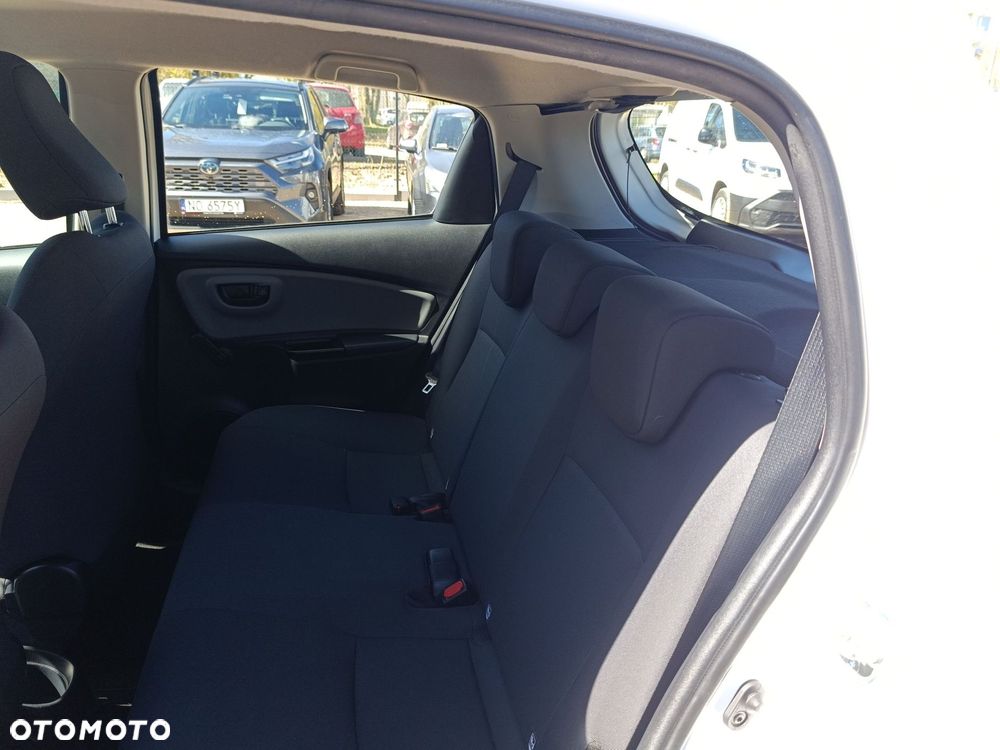 Toyota Yaris - 17