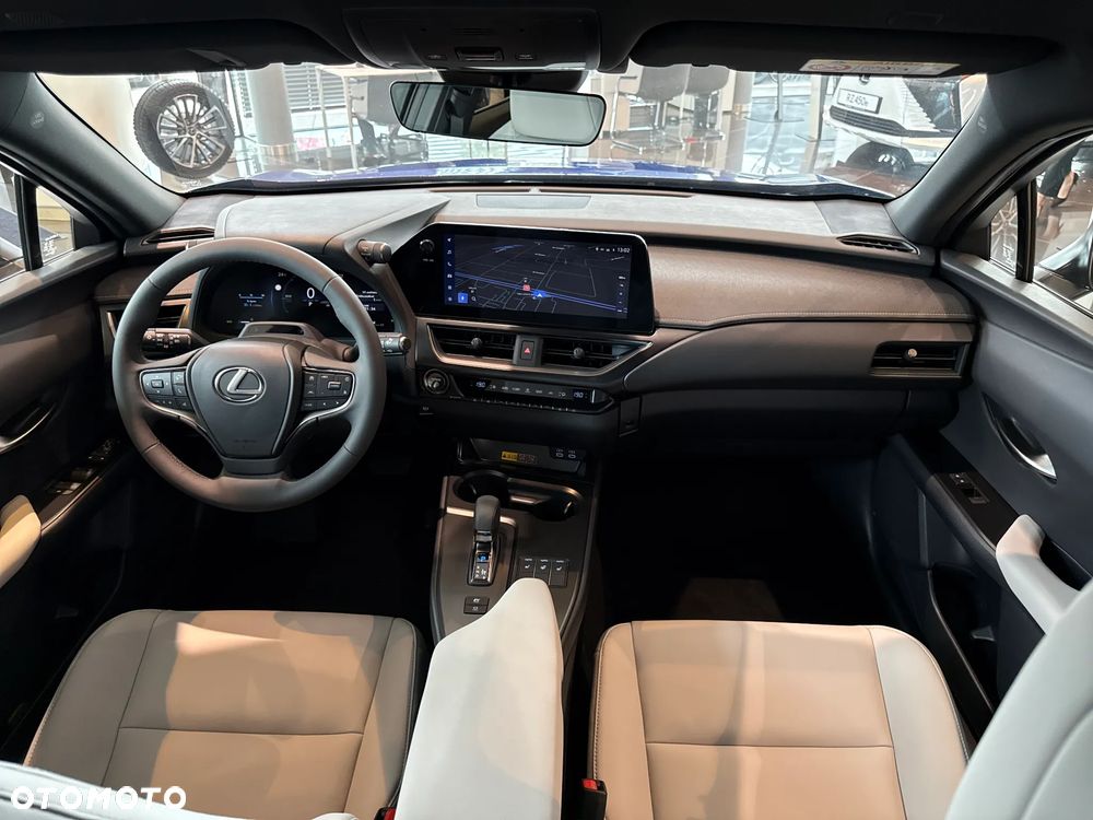 Lexus UX - 14