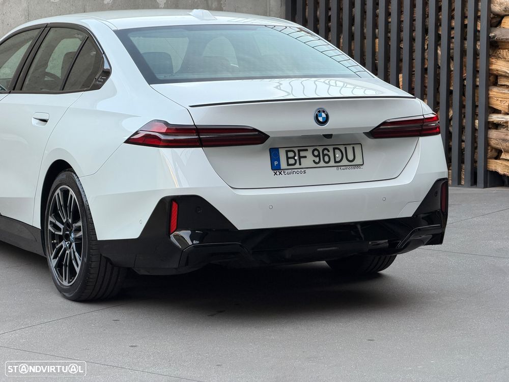 BMW i5 eDrive40 Pack Desportivo M Pro - 18