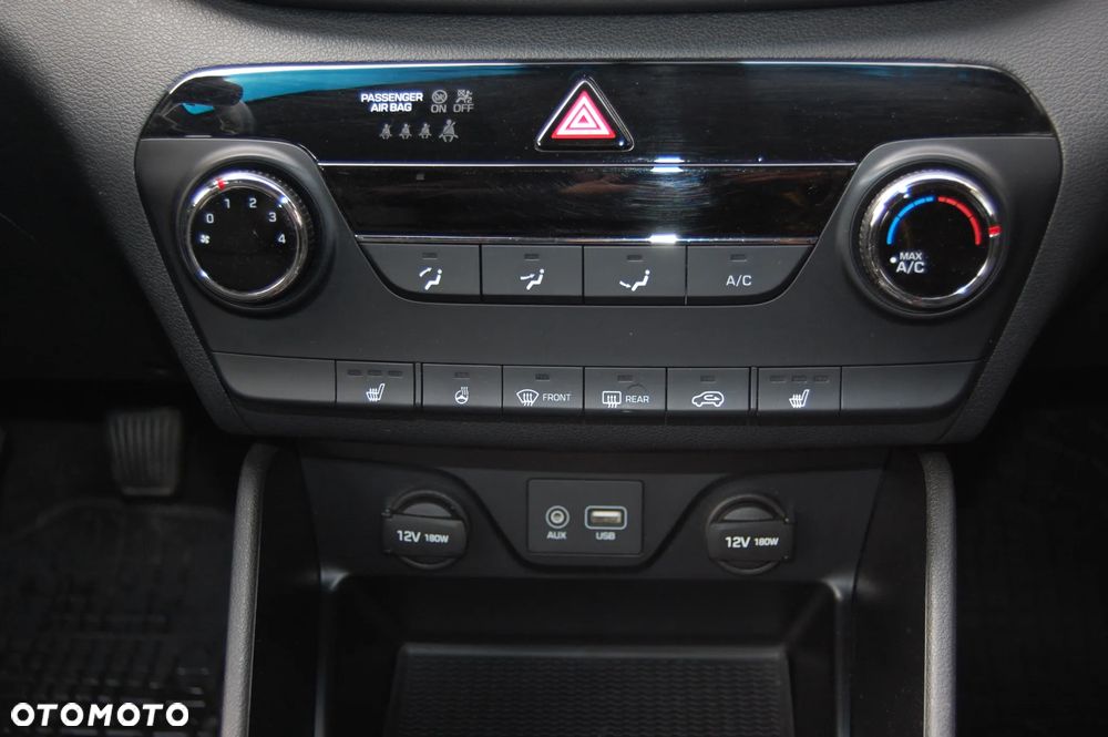 Hyundai Tucson blue 1.7 CRDi 2WD Intro Edition - 25