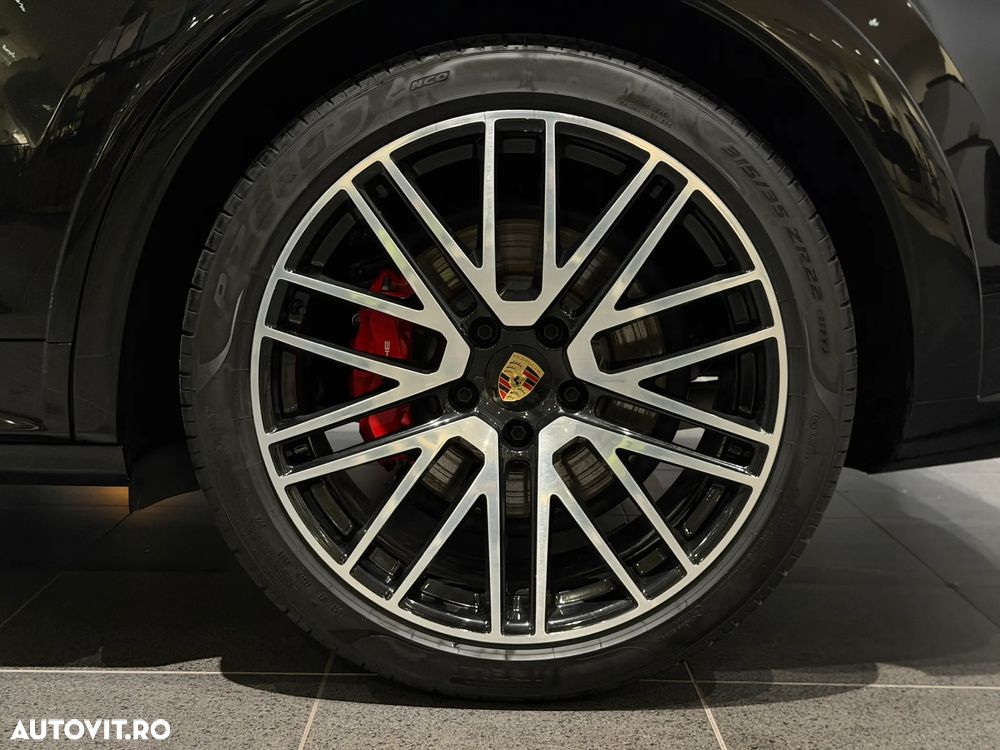 Porsche Cayenne - 12