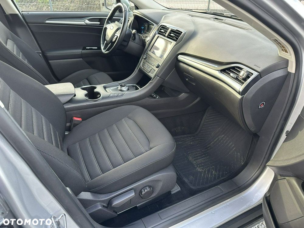 Ford Mondeo 2.0 EcoBlue Titanium - 29