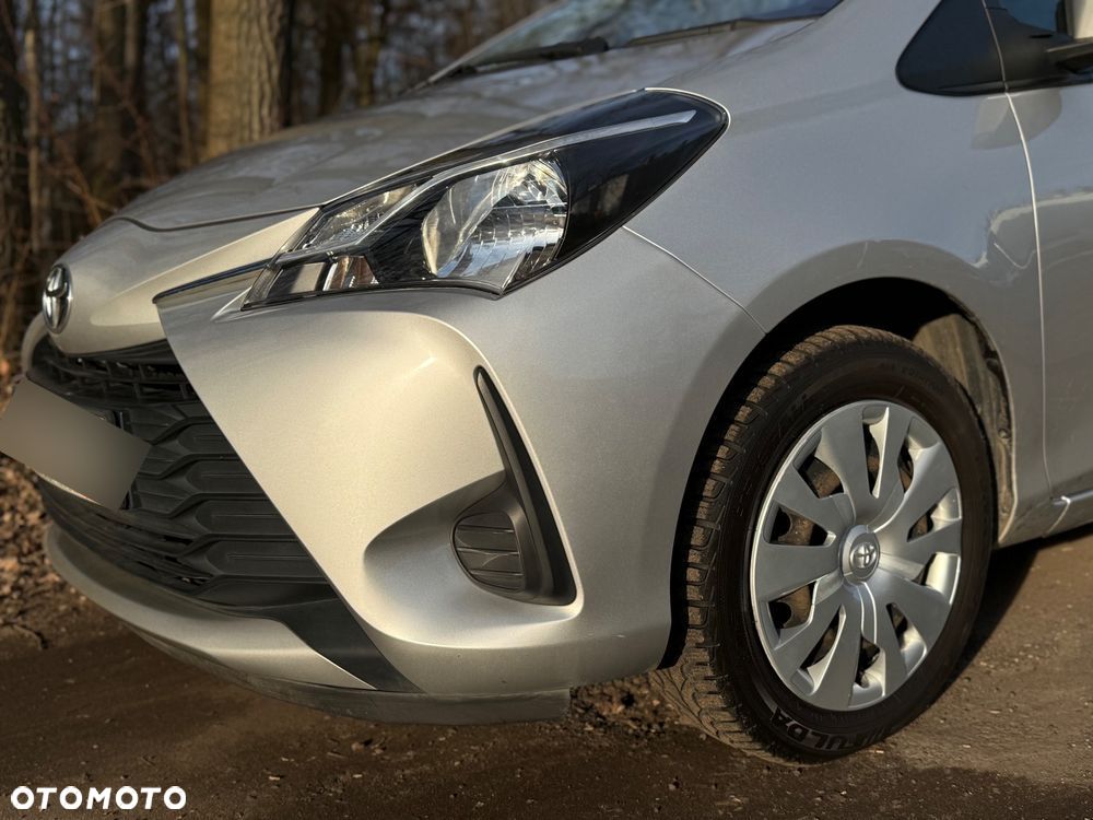Toyota Yaris 1.5 Active - 9