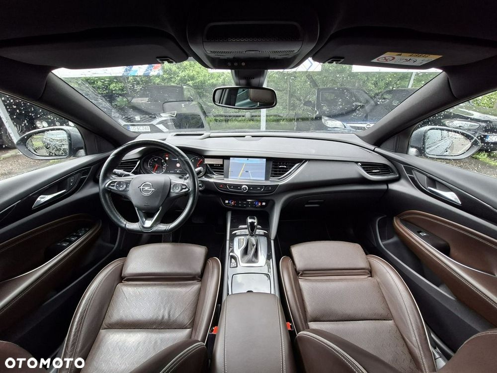 Opel Insignia 2.0 T 4x4 Exclusive S&S - 13
