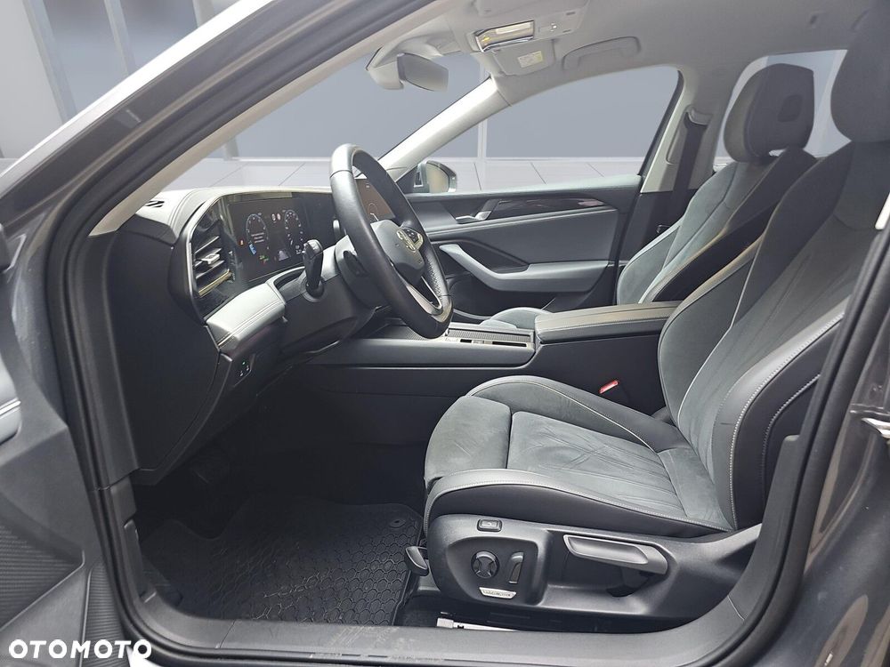 Volkswagen Passat - 9