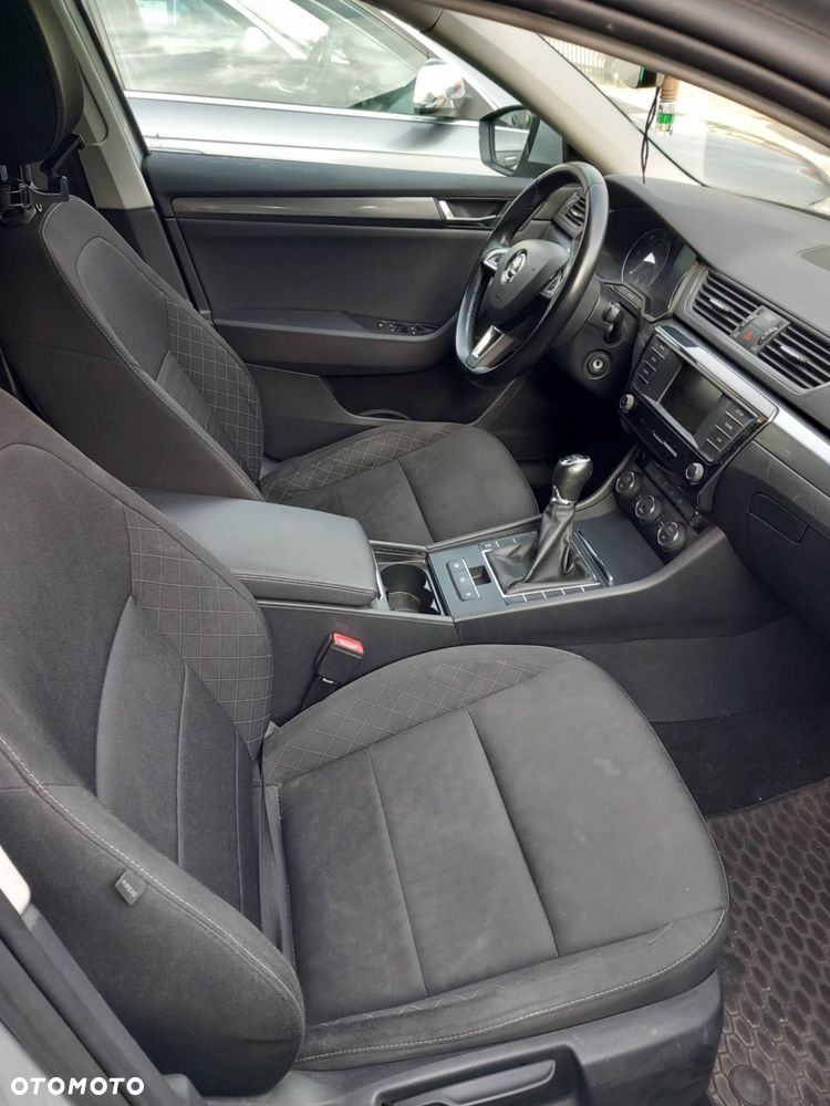 Skoda Superb 2.0 TDI Active - 5