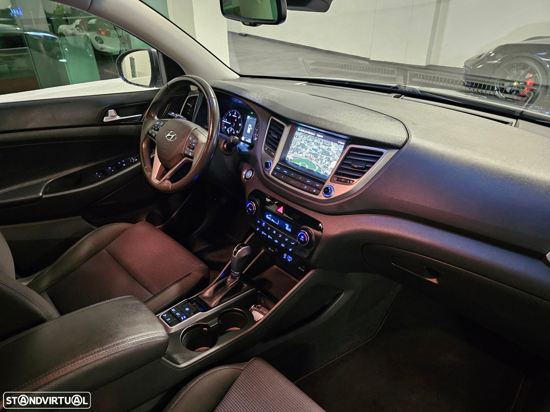 Hyundai Tucson 1.7 CRDi Premium DCT - 12