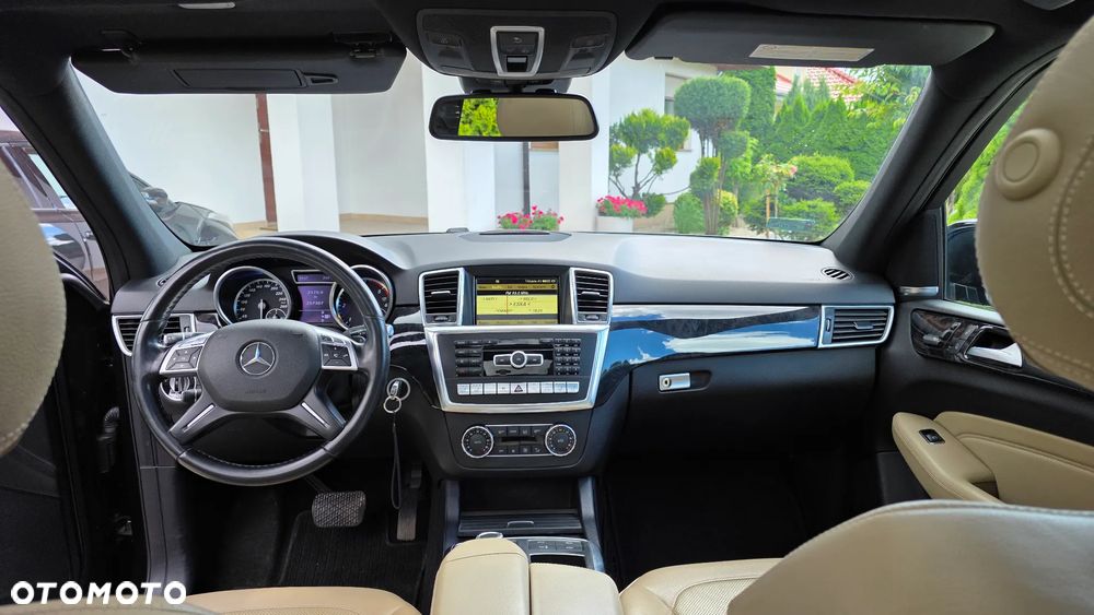 Mercedes-Benz ML - 8