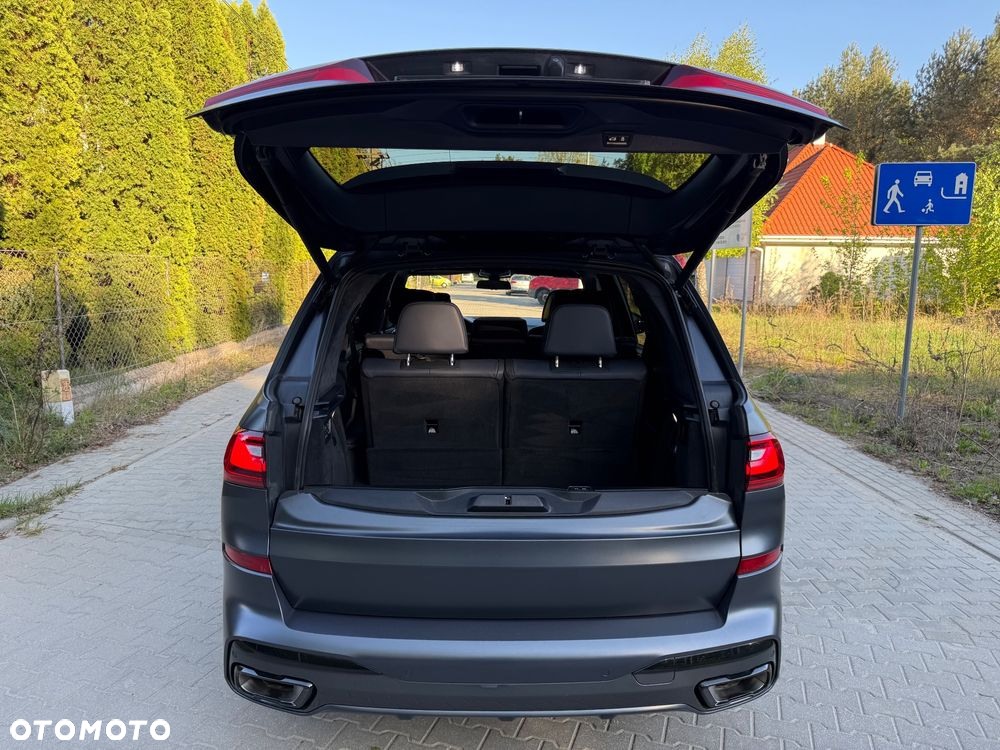 BMW X7 M50d sport - 15