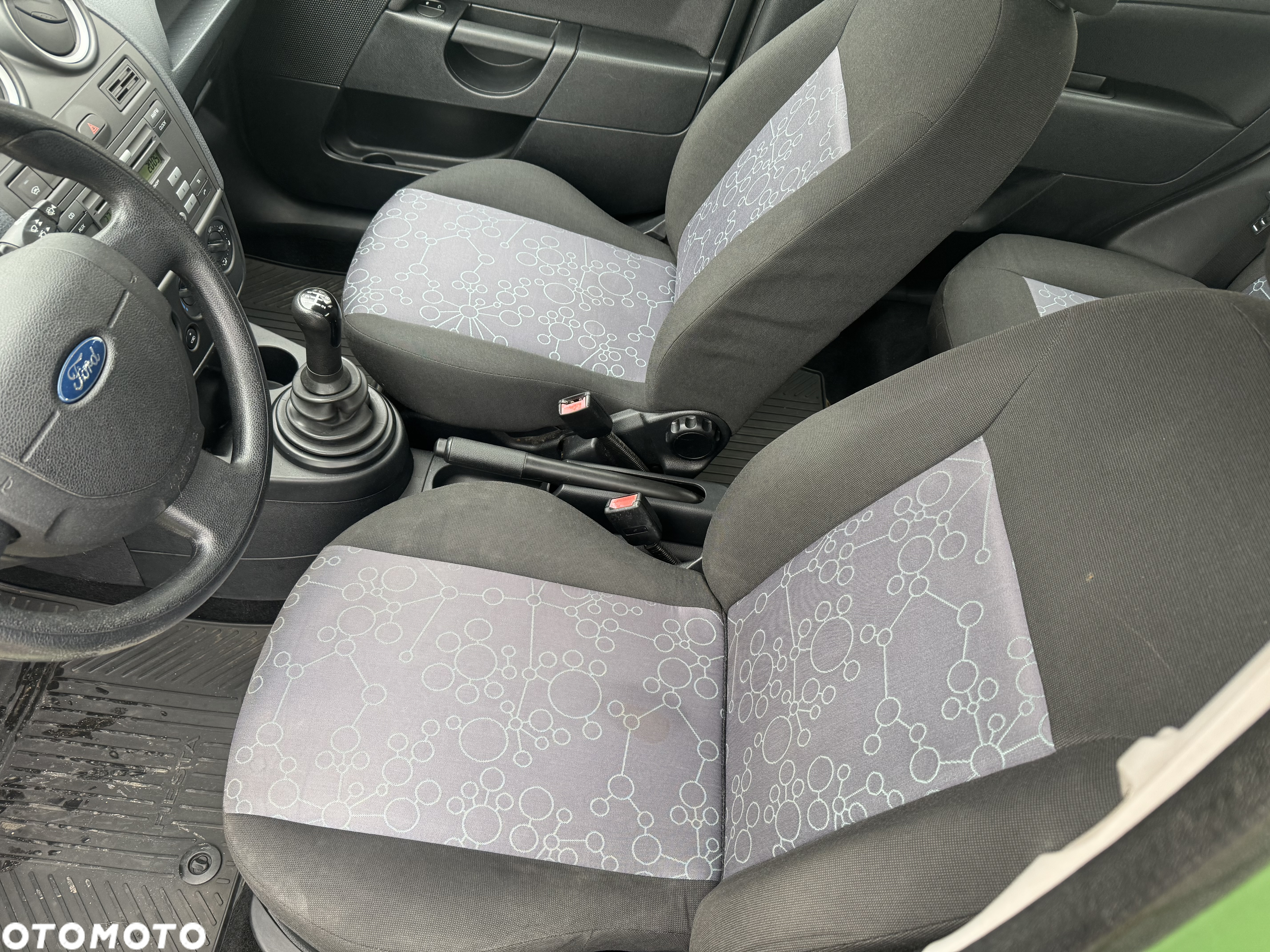 Ford Fiesta - 16