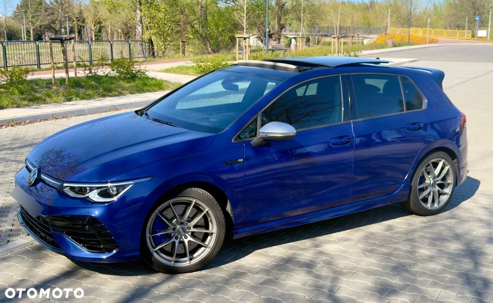 Volkswagen Golf - 2