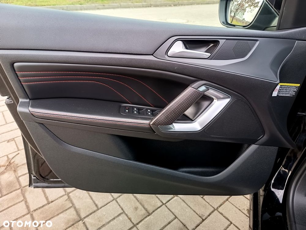 Peugeot 308 BlueHDi 150 EAT6 Stop & Start GT-Line Edition - 33