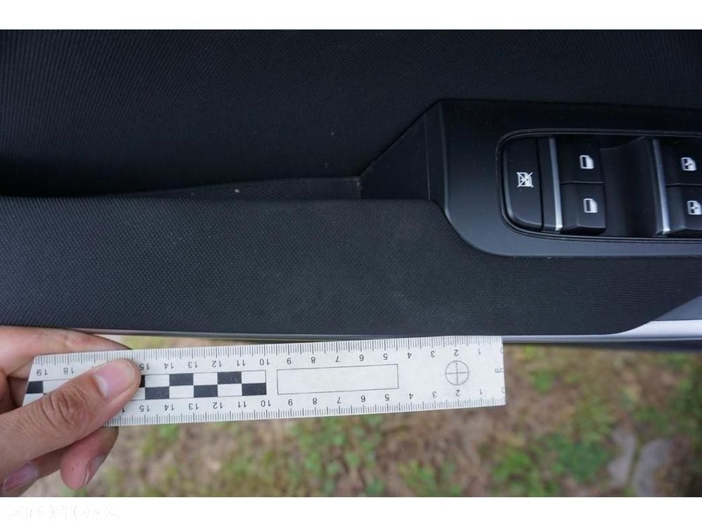 Kia Ceed - 16