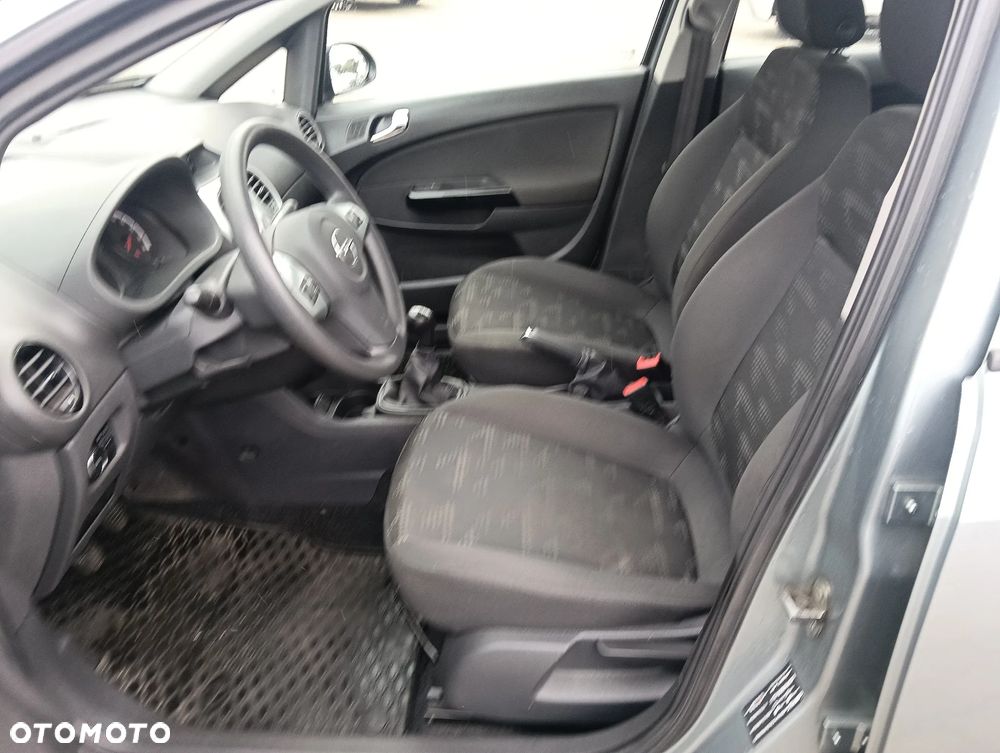 Opel Corsa 1.2 16V Essentia - 19