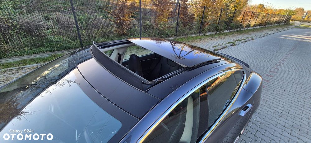 Tesla Model S Performance - 21