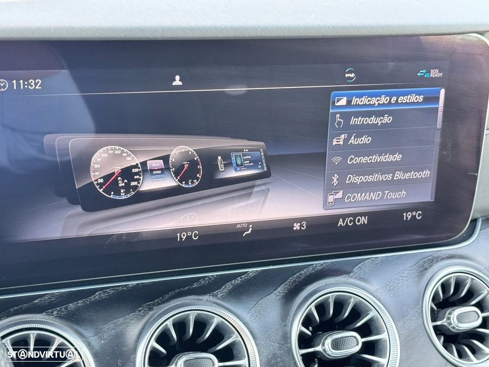 Mercedes-Benz E 53 AMG 4Matic+ - 38