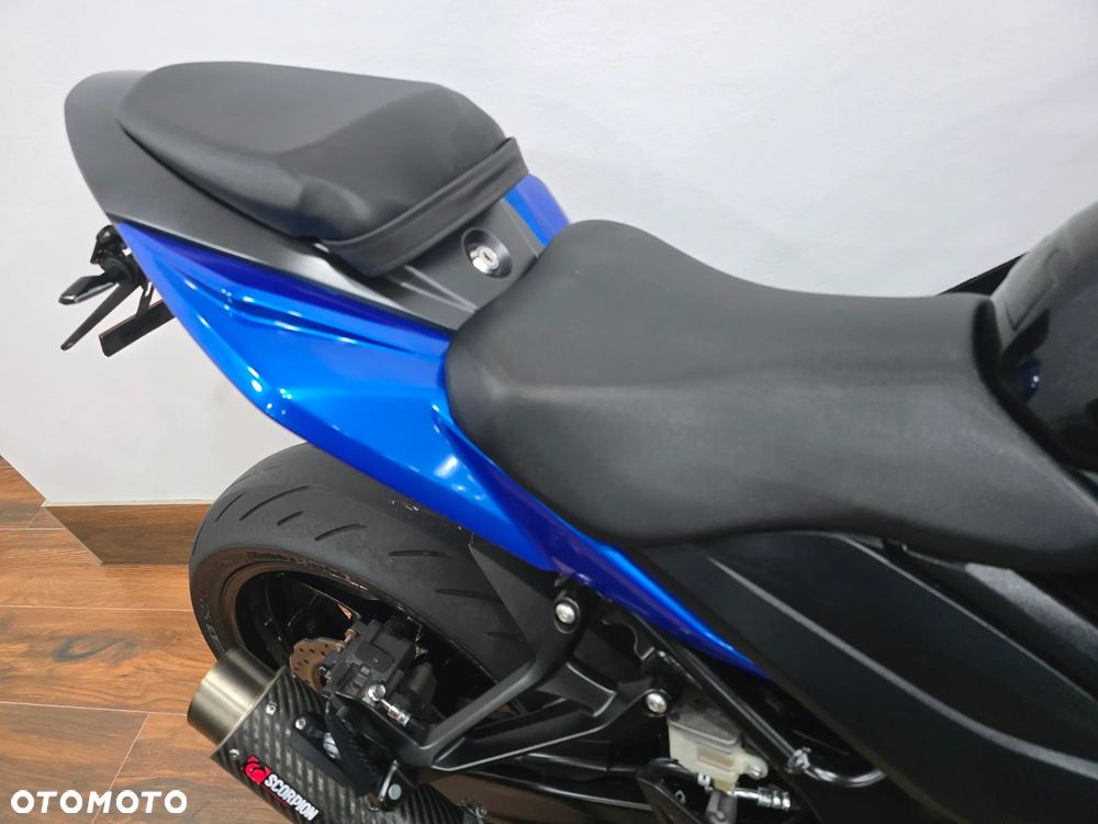 Suzuki GSX - 25