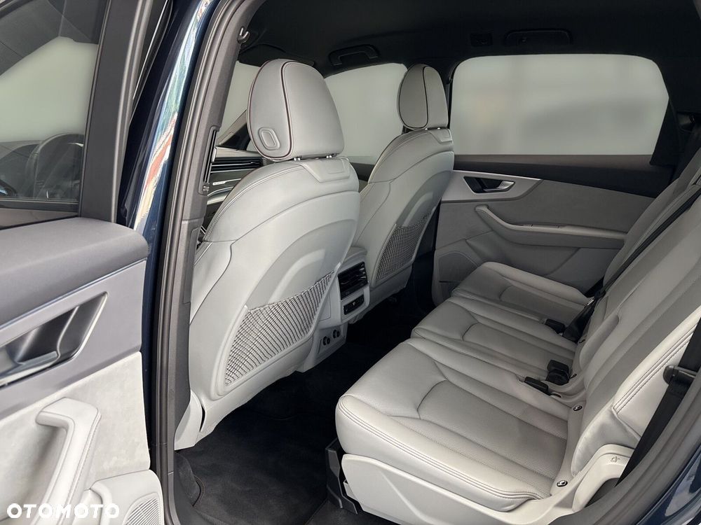 Audi Q7 TFSI e PHEV 290 kW Quattro Tiptr - 11
