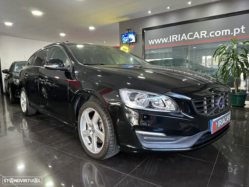 Volvo V60 2.0 D2 Momentum Drive - 5